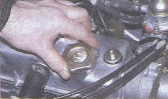 статья про замена масла в двигателе и масляного фильтра на автомобилях ваз 2108, ваз 2109, ваз 21099