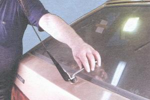 статья про снятие, ремонт и установка стеклоочистителя двери задка на автомобиле ваз 2108, ваз 2109