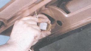 статья про снятие, ремонт и установка стеклоочистителя двери задка на автомобиле ваз 2108, ваз 2109