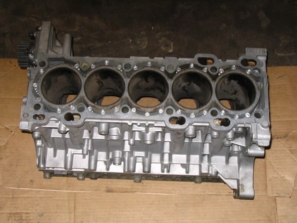 Усиление блока цилиндров двигателя Ford Focus 2