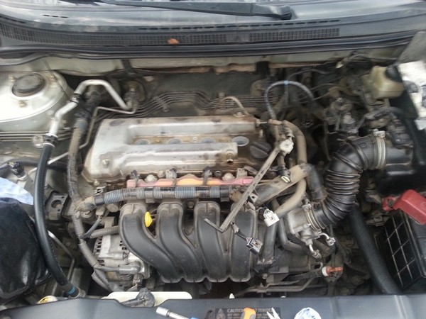 Замена прокладки крышки клапанов двигателя Toyota Corolla 120