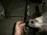 Ремонт опоры левого поворотного кулака военного моста УАЗ 3303