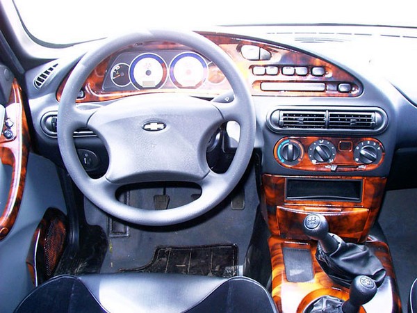 Тюнинг Chevrolet Niva, фото тюнинга салона Шевроле Нивы