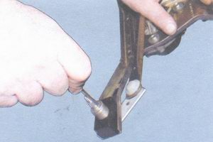 статья про снятие, ремонт и установка стеклоочистителя ветрового стекла на автомобиле ваз 2108, ваз 2109, ваз 21099