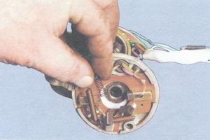 статья про снятие, ремонт и установка стеклоочистителя ветрового стекла на автомобиле ваз 2108, ваз 2109, ваз 21099