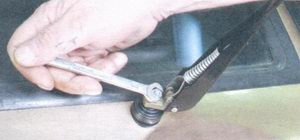 статья про снятие, ремонт и установка стеклоочистителя ветрового стекла на автомобиле ваз 2108, ваз 2109, ваз 21099