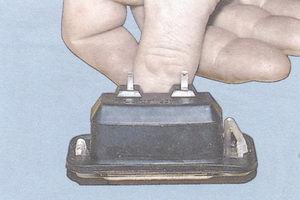 статья про замена лампы фонаря освещения номерного знака на автомобиле ваз 2108, ваз 2109, ваз 21099