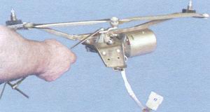 статья про снятие, ремонт и установка стеклоочистителя ветрового стекла на автомобиле ваз 2108, ваз 2109, ваз 21099