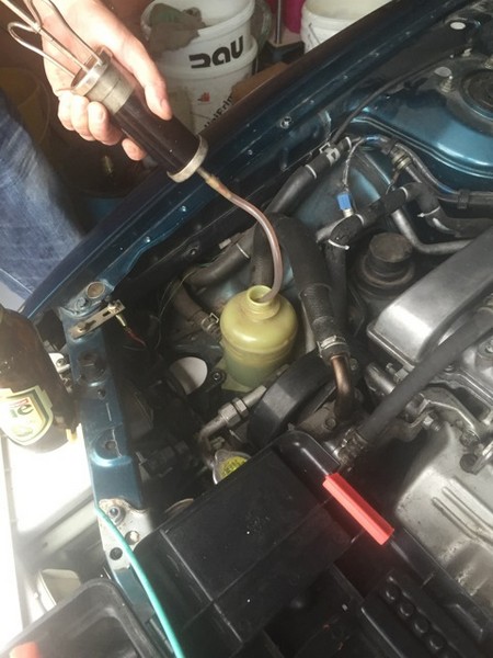 Замена жидкости ГУР Mazda 626