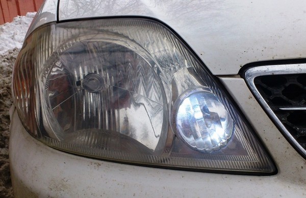 Замена ламп габаритов и подсветки Toyota Corolla Fielder