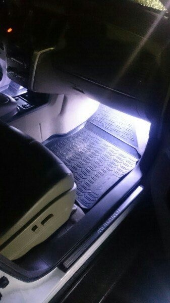 Подсветка для ног в салоне Nissan Murano II