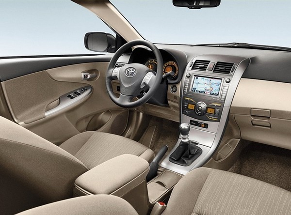 Характеристики оригинальной мультимедийной навигационной системы Toyota Corolla Е150