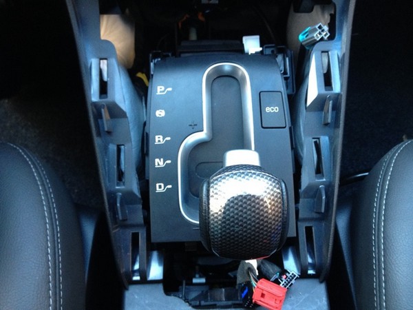 Шумоизоляция накладки АКПП в Chevrolet Captiva