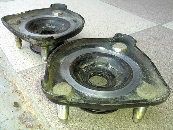 Замена опор койловеров AJS на стоковые в Toyota Mark II (110)