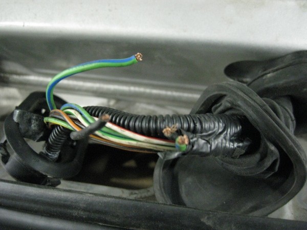 Ремонт нитей обогрева заднего стекла Ford Focus 1