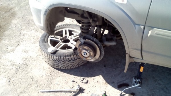 Инструкция по регулировке затяжки подшипников ступицы для Шевроле Нивы (ВАЗ 2123)