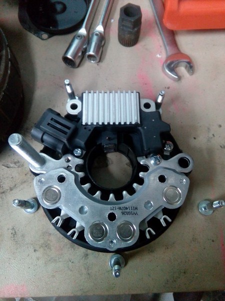 Ремонт генератора и замена подшипников генератора Nissan X-Trail