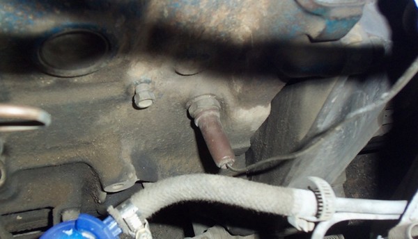 Установка датчика давления масла в ВАЗ 2101