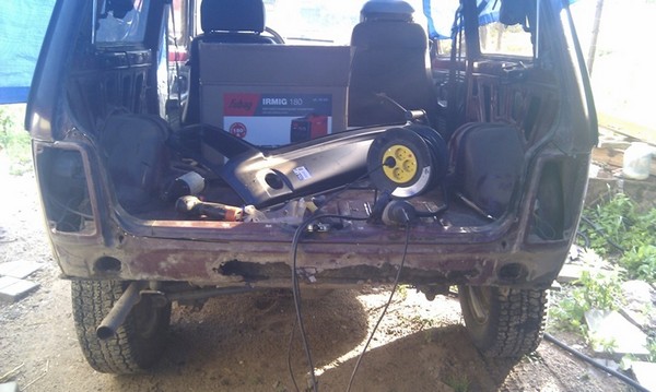 Замена задней панели и восстановление заднего бампера Нива-ВАЗ-2121-21213-21214-2131