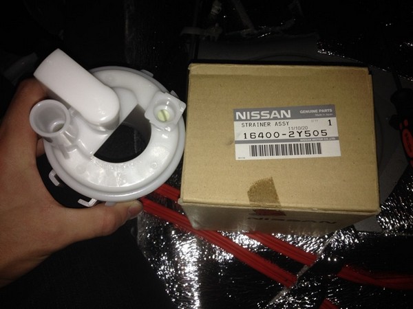Замена топливного фильтра Nissan Sunny b15