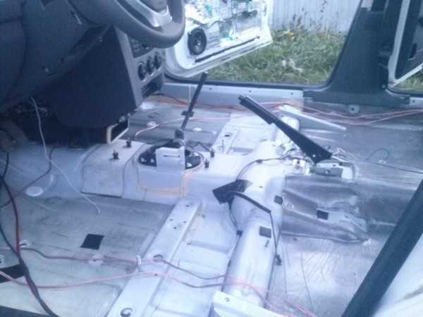 разобранный салон приоры