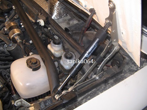 Перенос капота ВАЗ 2106 для установки радиатора от Шнивы