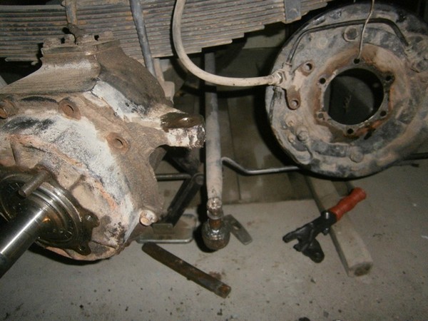 Ремонт правого поворотного кулака военного моста УАЗ 3303