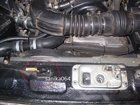 Перенос капота ВАЗ 2106 для установки радиатора от Шнивы