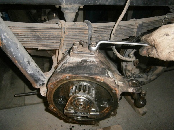 Ремонт правого поворотного кулака военного моста УАЗ 3303