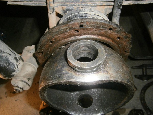 Ремонт правого поворотного кулака военного моста УАЗ 3303