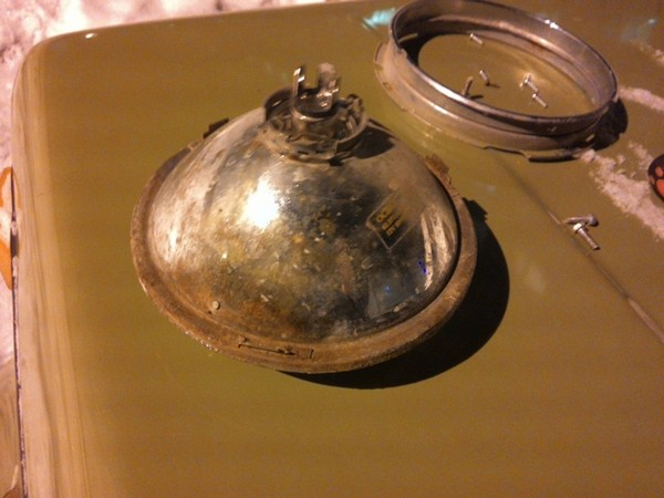 Переделка старых фар Нивы под 