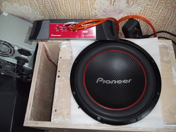 Сборка сабвуфера для НИВЫ