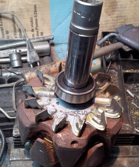 Ремонт генератора BOSCH (замена расходников) Audi A6 C4