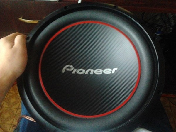 Сборка сабвуфера для НИВЫ