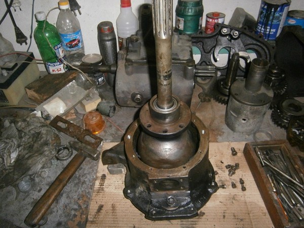 Ремонт правого поворотного кулака военного моста УАЗ 3303