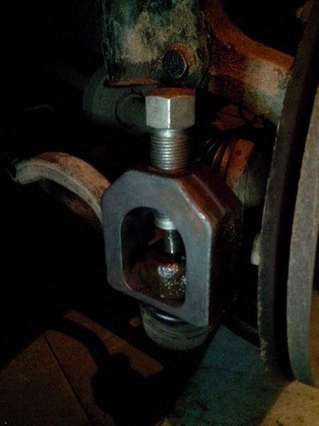 Замена рулевых наконечников Renault Sandero