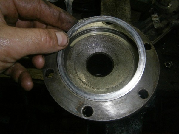 Ремонт правого поворотного кулака военного моста УАЗ 3303