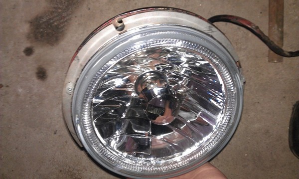 Установка фар VW Golf 2 в штатные горшки ВАЗ 2101